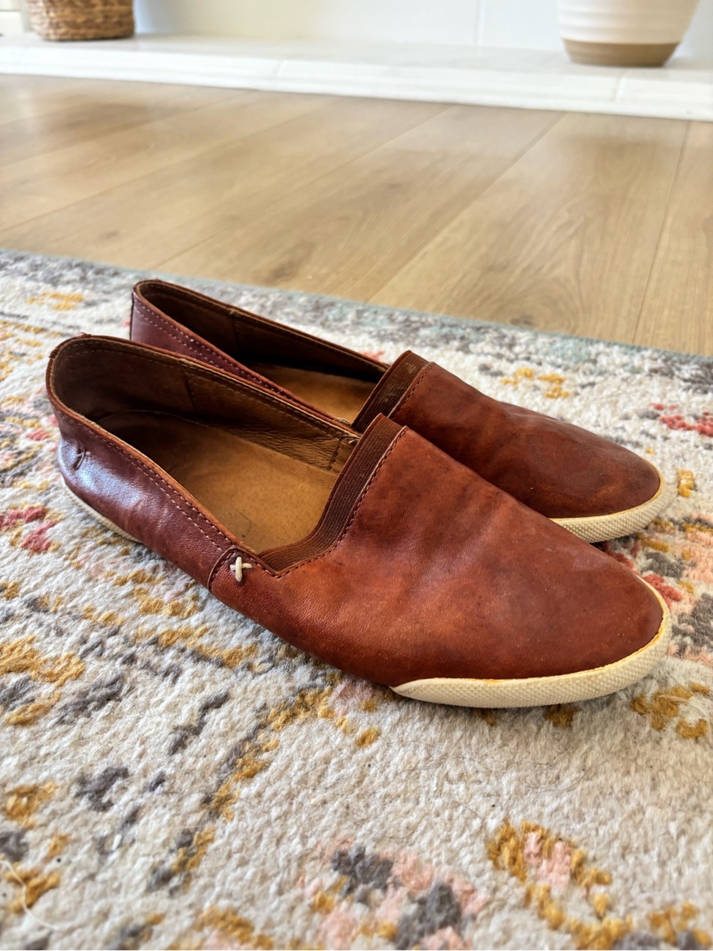 Frye Women’s Melanie Slip On Chestnut Brown Leather